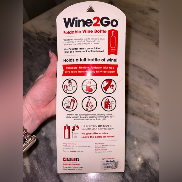 Insulated Wine Clutch & Foldable Wine ToGo Bottle - Picture 9 of 11